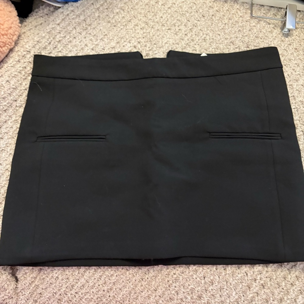 ZARA Black Mini Skirt with Side Zipper Detail